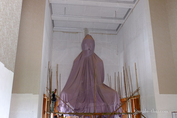 bouddha sous un drap