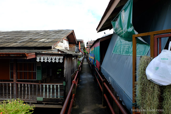 Village semi-flottant