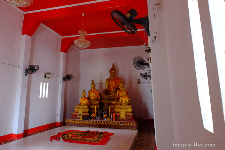 Les cinq bouddhas intérieurs