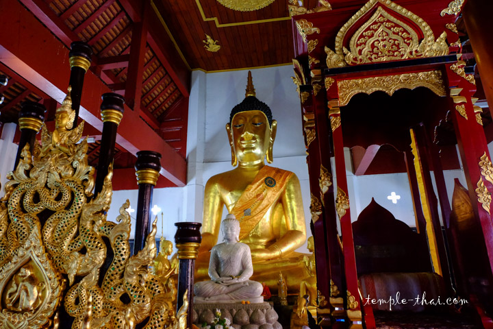 Le bouddha principal