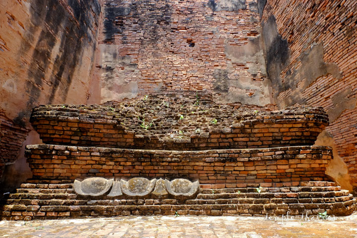 Les ruines du bouddha